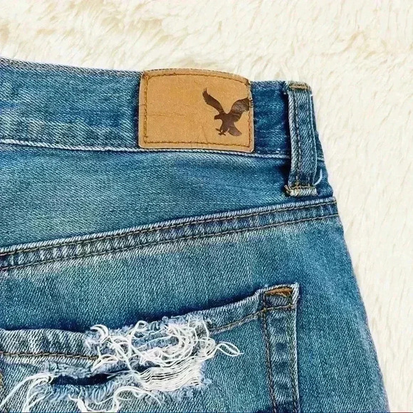 American Eagle Highrise Festival Patchwork Distressed Frayed Denim Short Size 2 - Picture 7 of 12